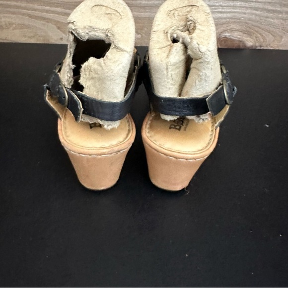 Born Womens Black Leather SlingBack Wedge Sandals Size 8 T-Strap Adjustable - Picture 12 of 12